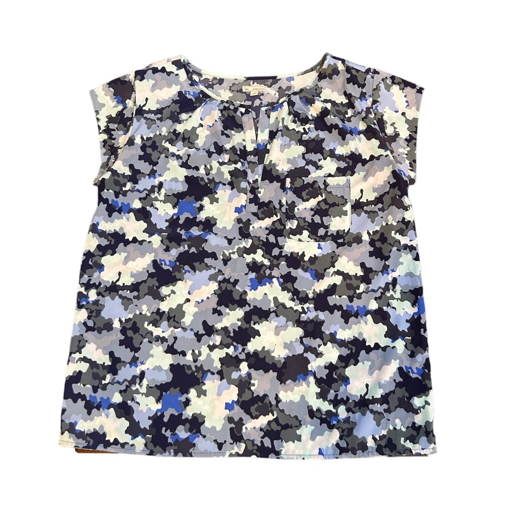 GAP Short Sleeved Blue Print Blouse Size Medium
